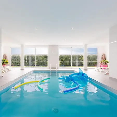 Yana Bretagne Piscine Interieure Partagee Et Privatif 100m De La ヴィラ Sibiril